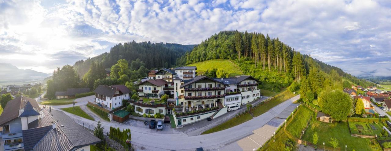 Panoramahotel Guertl Гаус-ім-Енншталь Екстер'єр фото