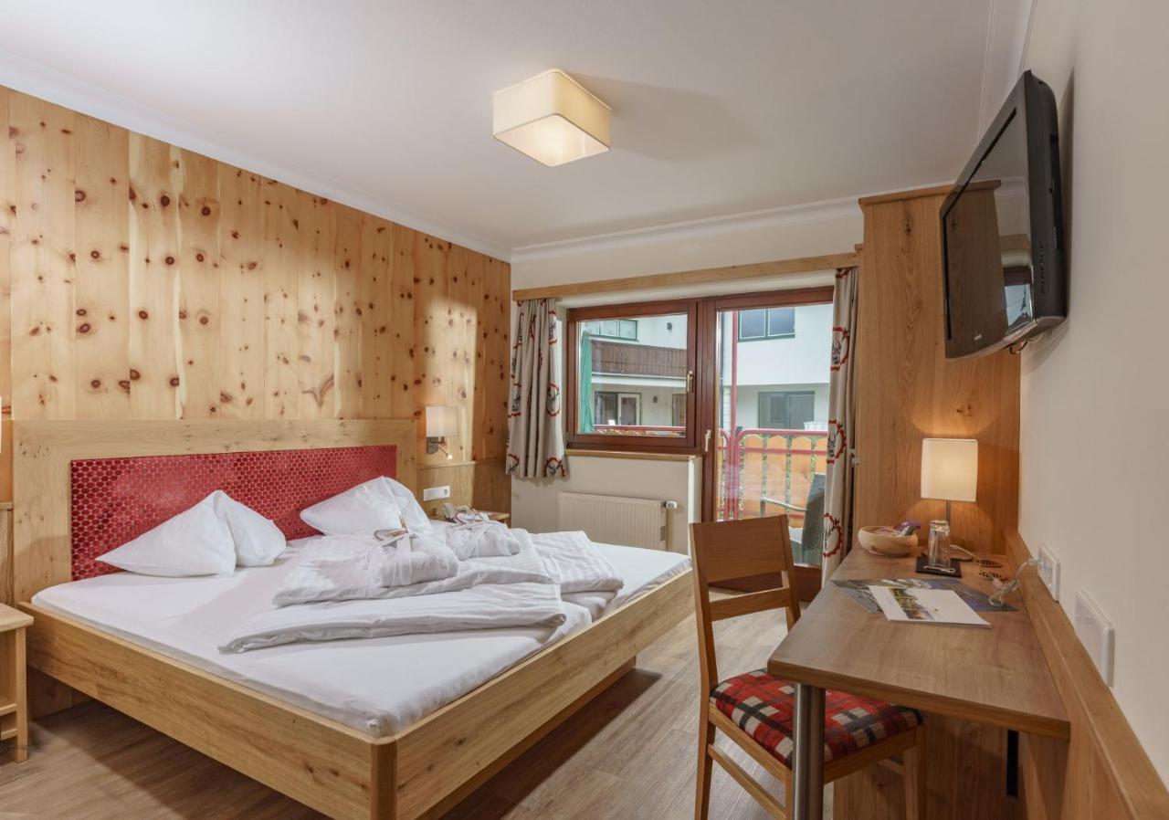 Panoramahotel Guertl Гаус-ім-Енншталь Екстер'єр фото
