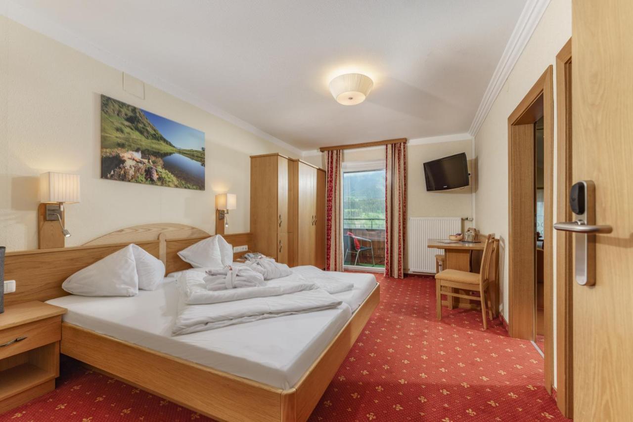 Panoramahotel Guertl Гаус-ім-Енншталь Екстер'єр фото