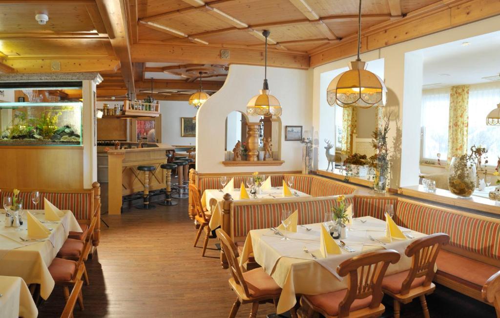 Panoramahotel Guertl Гаус-ім-Енншталь Екстер'єр фото